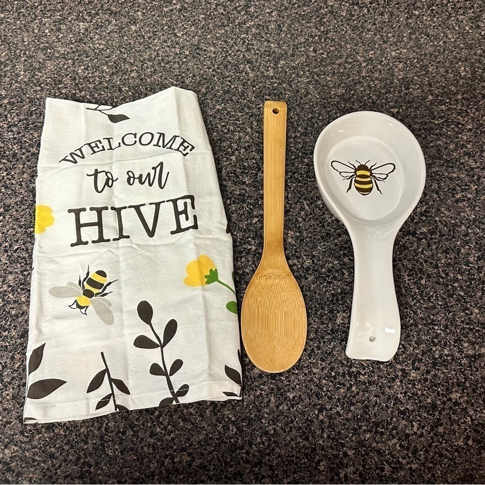 Bee Themed 3-Pc. Bamboo Stoneware Kitchen Countertop Set